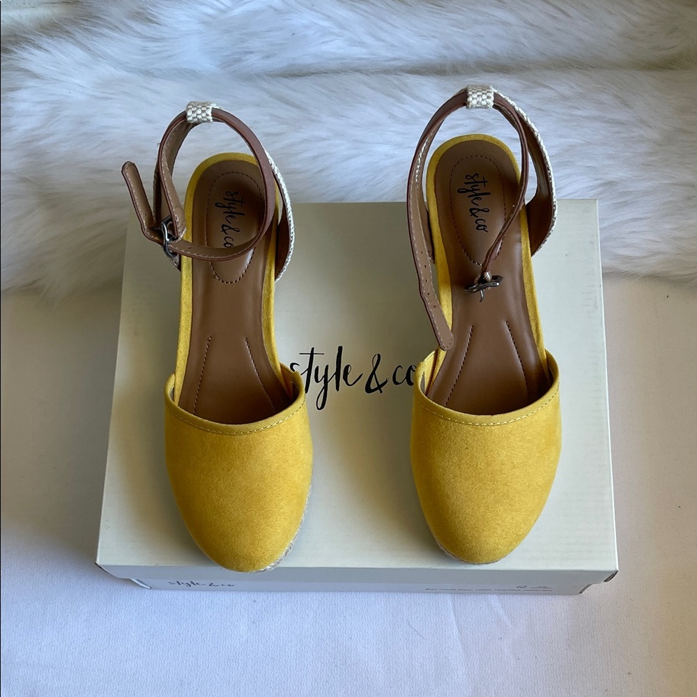 Style & Co. Women's Mailena Yellow Espadrille Sandals Size 6.5M.